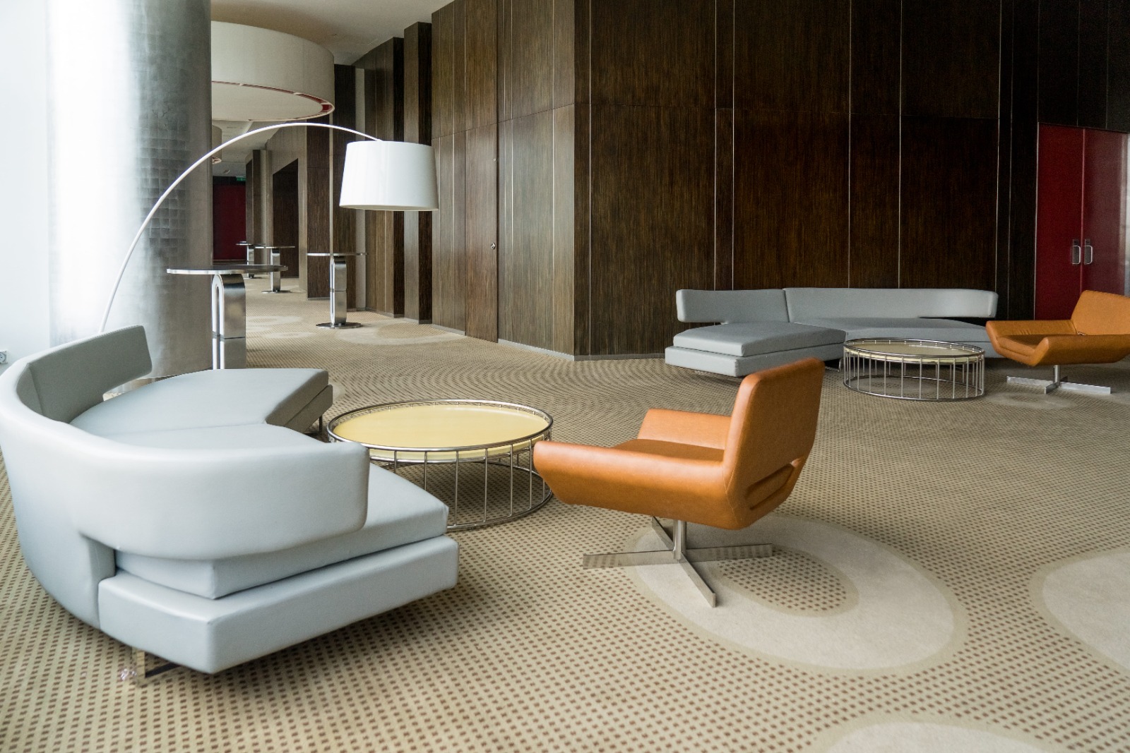 office-interior-design-mistakes